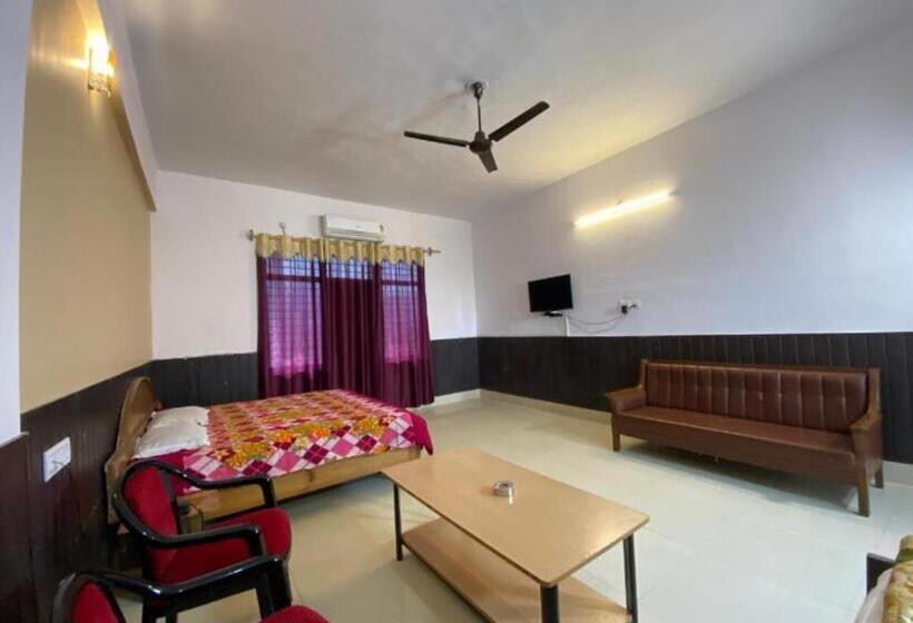 수피리어 룸, Goroomgo Kanara Hotel Bhimtal   Parking Facilities   Excellent Service