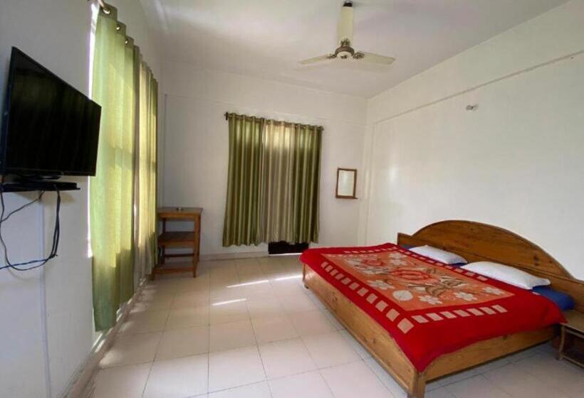 스탠다드 룸, Goroomgo Kanara Hotel Bhimtal   Parking Facilities   Excellent Service