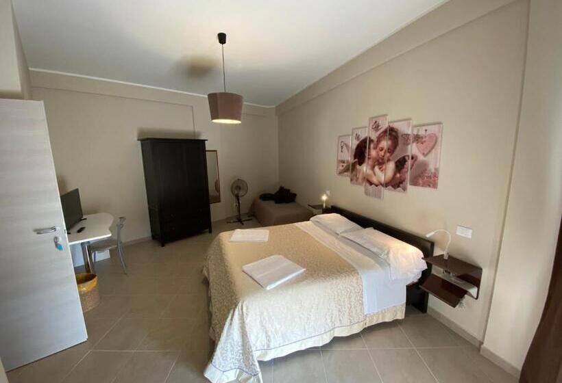 اتاق استاندارد سه نفره, Affittacamere Popletum