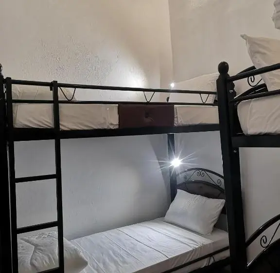 اتاق چهار تخته با دستشویی مشترک, Riad & Café Culturel Bab El Fan