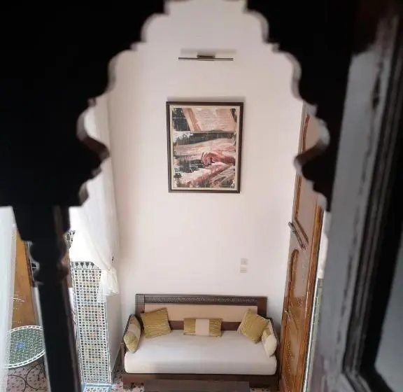 سوییت خانوادگی, Riad & Café Culturel Bab El Fan
