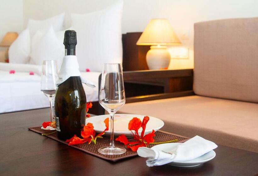 اتاق اساندارد با چشمانداز جانبی به دریا, Alladin Boutique Beach Hotel And Spa Zanzibar