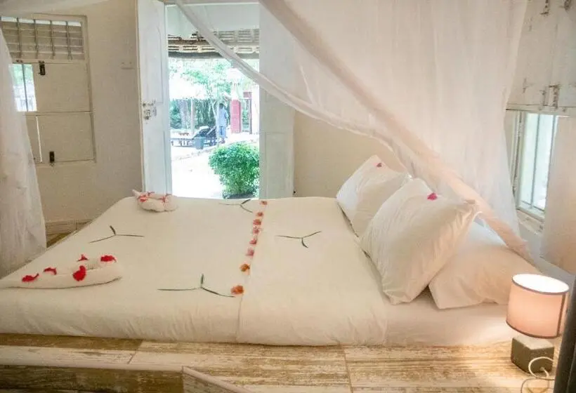 اتاق استاندارد با چشمانداز استخر, Eleven Pearl Boutique Hotel & Spa