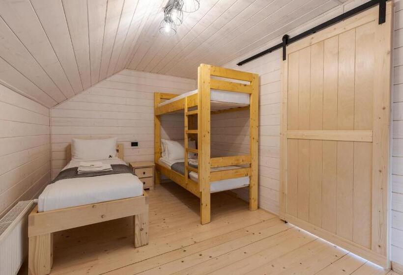 اتاق سوپریور خانوادگی, Gremi