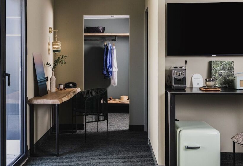 غرفة قياسية, Le Garage Biarritz