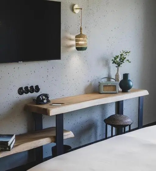 Chambre Standard, Le Garage Biarritz