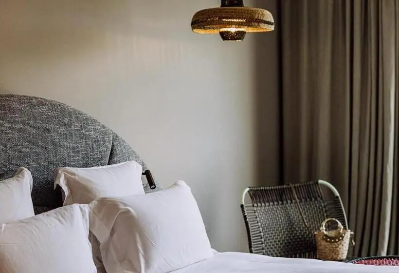 Chambre Standard, Le Garage Biarritz
