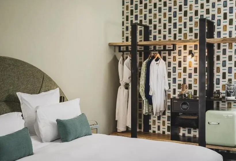 Chambre Standard Rez-de-chaussée, Le Garage Biarritz