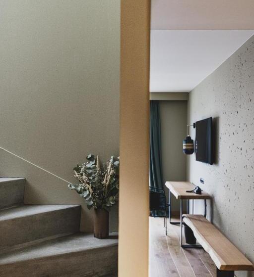 جناح ذو إطلالة جانبية على البحر, Le Garage Biarritz