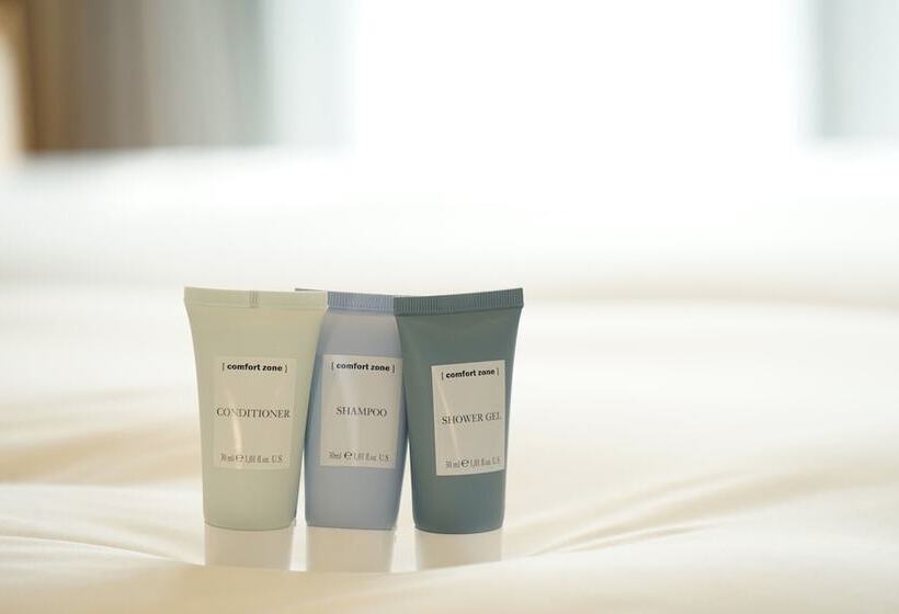 디럭스 룸 도시 전망, Oakwood Hotel Oike Kyoto