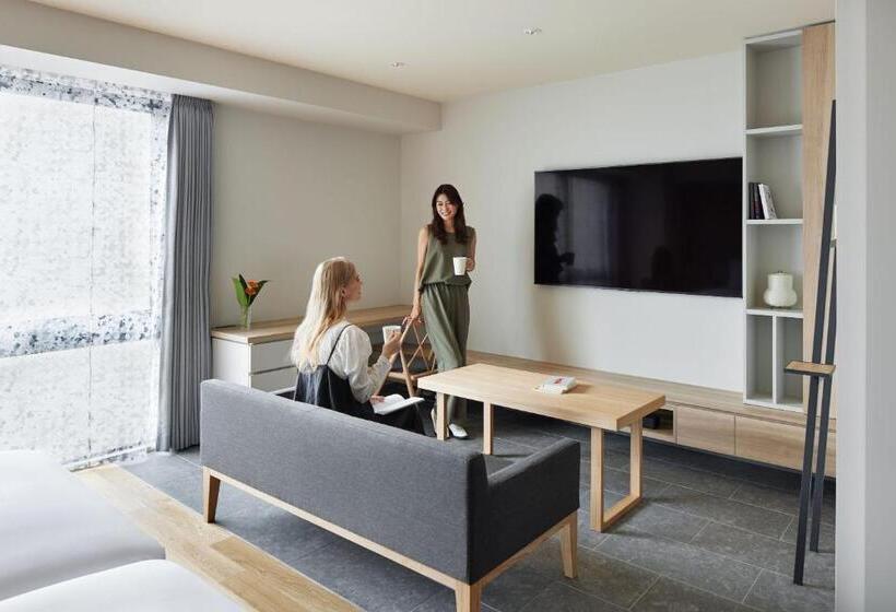 Студия Deluxe, Oakwood Hotel Oike Kyoto