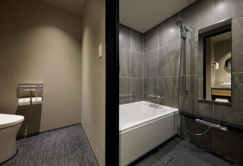 Студия Deluxe, Oakwood Hotel Oike Kyoto