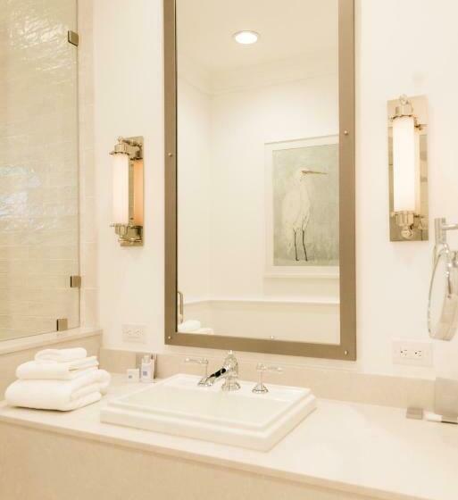 جناح مزوَّد بشرفة, Oyster Bay Boutique