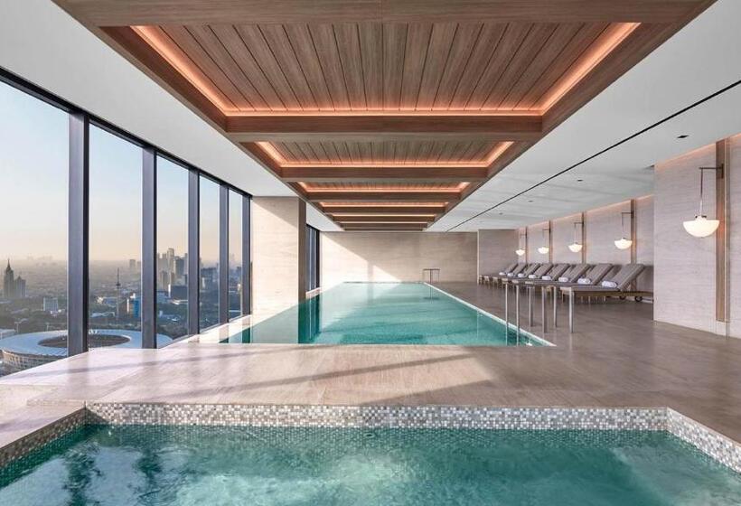 Pokój Superior, The Langham Jakarta