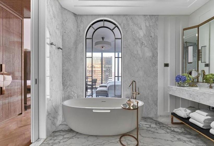 Pokój Deluxe, The Langham Jakarta