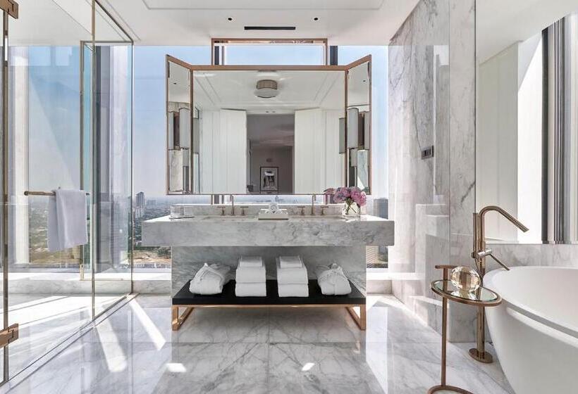 Pokój Executive Łóżko King Size, The Langham Jakarta