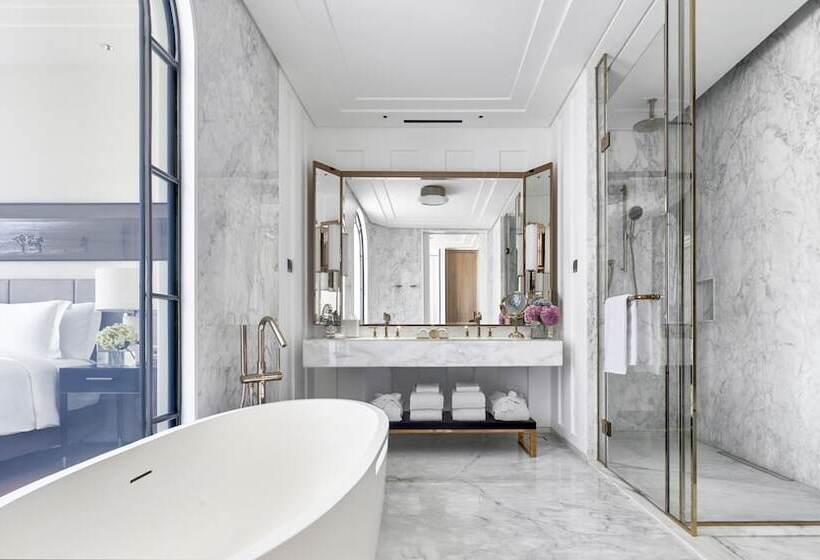 Suite, The Langham Jakarta