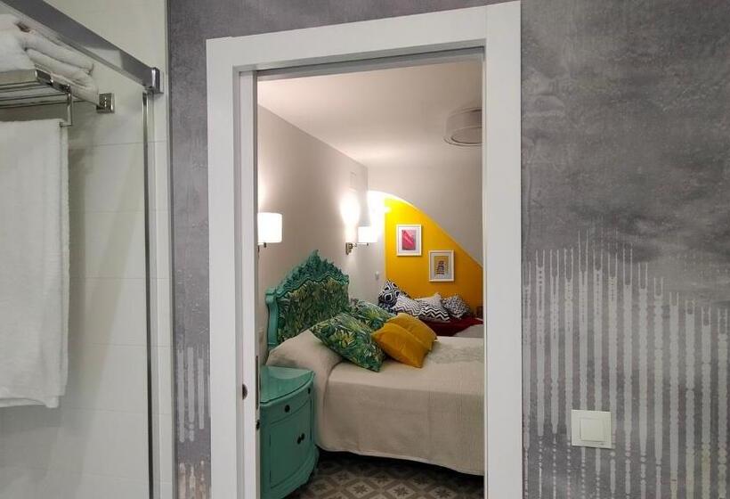 חדר סטנדרט נוף לגינה, Blaucel Cafè I Habitacions