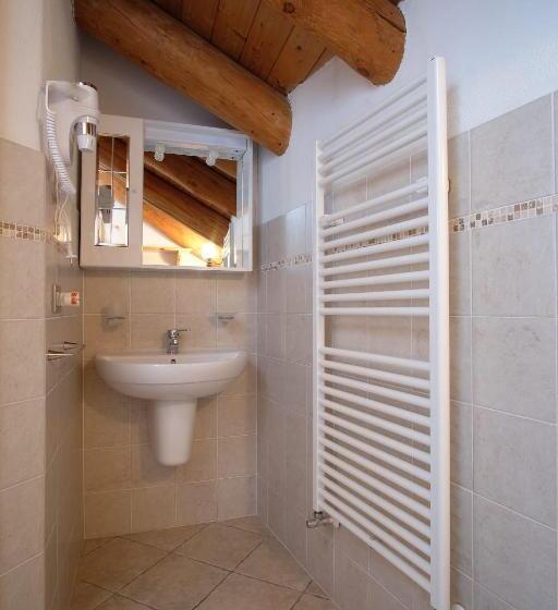 غرفة قياسية, Chambres D Hotes Rue Saint Bernard