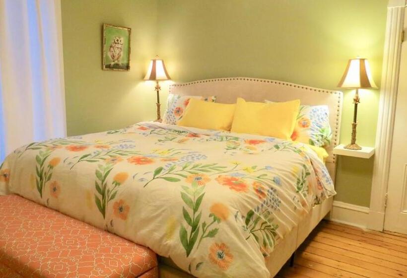 غرفة ديلوكس, The Jellybean Heritage Inn