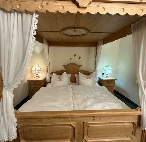 ガーデンビュースタンダードルーム, Almenrausch