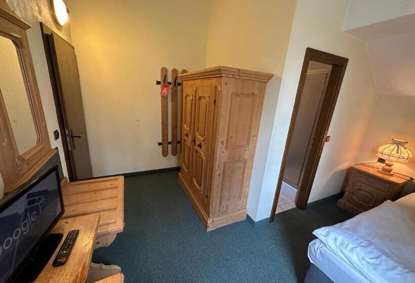 スタンダードシングルルーム, Almenrausch