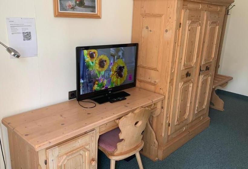 ガーデンビュースタンダードルーム, Almenrausch