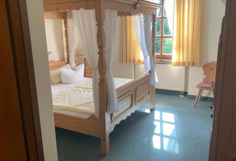 ガーデンビュースタンダードルーム, Almenrausch