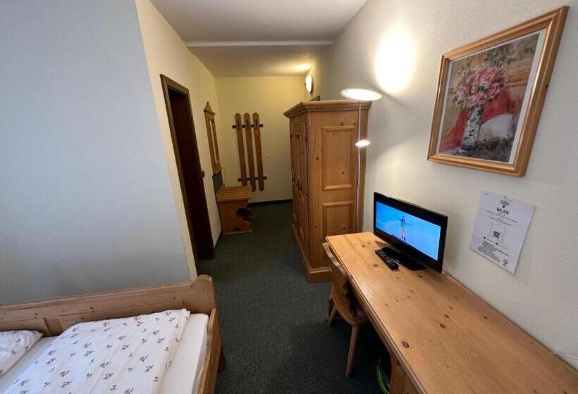 エコノミールーム, Almenrausch