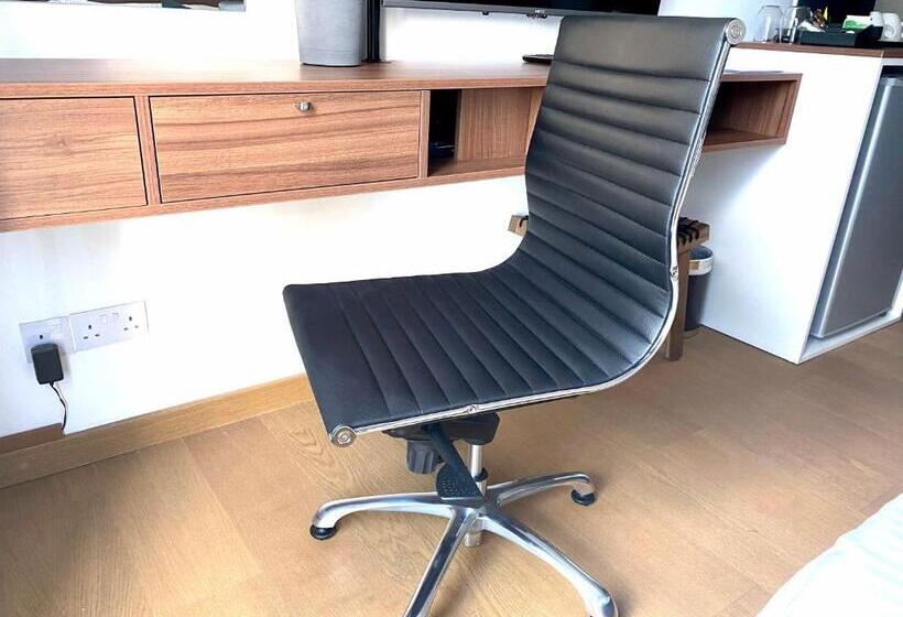 חדר דלוקס, Urban Habitat Executive Suites