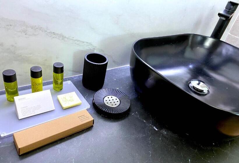 חדר דלוקס, Urban Habitat Executive Suites