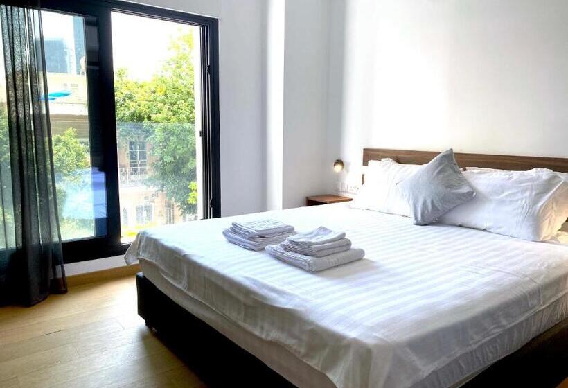 חדר דלוקס, Urban Habitat Executive Suites