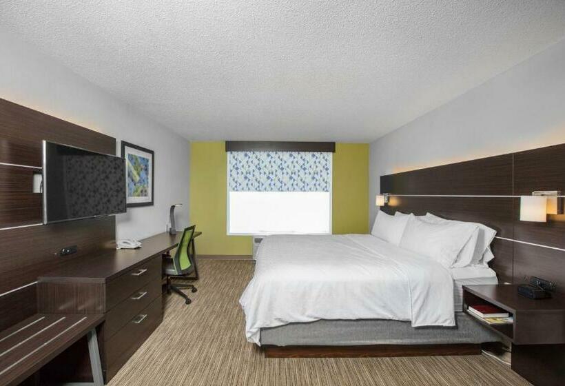 Номер Executive Кровать Кинг, Holiday Inn Express Hotel & Suites Altoona Des Moines, An Ihg