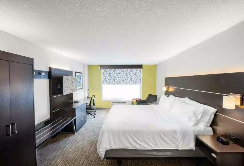 キングサイズベッドのエクゼクティブルーム, Holiday Inn Express Hotel & Suites Altoona Des Moines, An Ihg