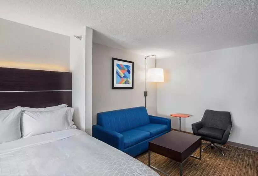 スイート, Holiday Inn Express Hotel & Suites Altoona Des Moines, An Ihg