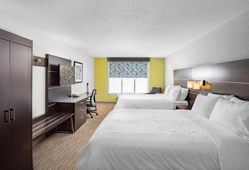 Номер Стандарт Адаптированный для Инвалидов, Holiday Inn Express Hotel & Suites Altoona Des Moines, An Ihg