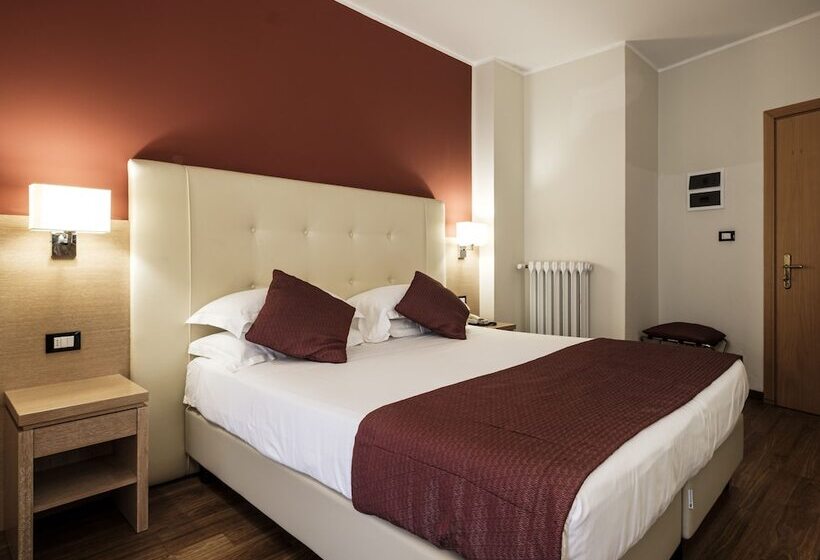 Chambre Triple Supérieure, Accademia