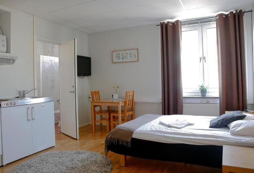 标准单人间, The Brewery