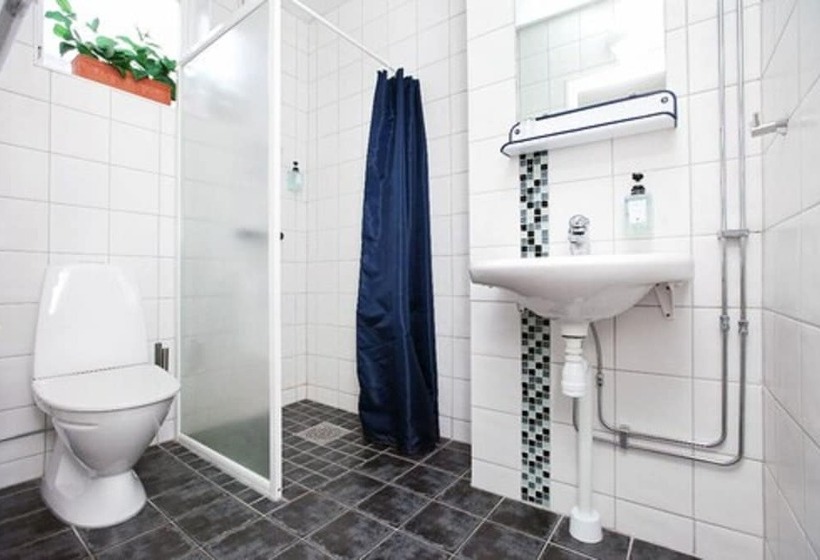 标准单人间, The Brewery