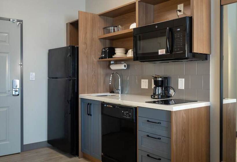 Студия Стандарт, Candlewood Suites Enterprise, An Ihg