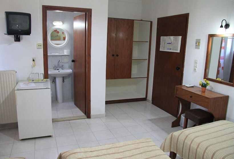 标准三人间, Danaos