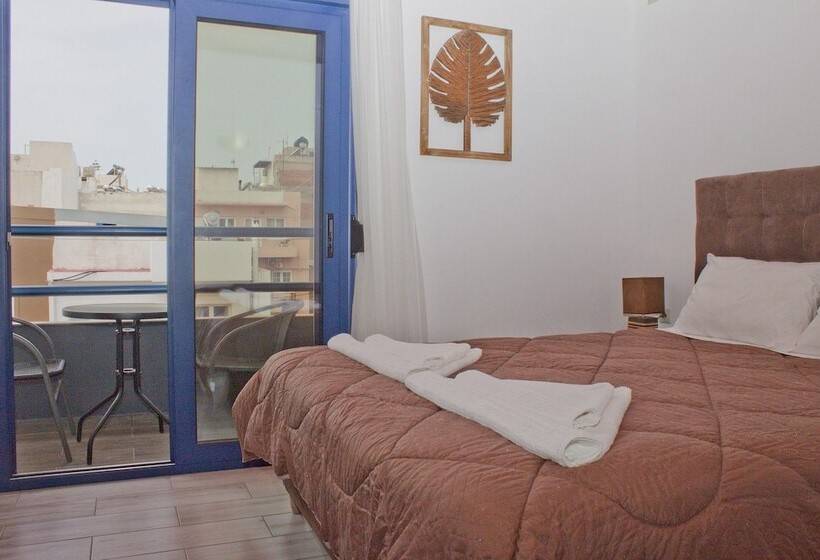 高级三人间, Danaos