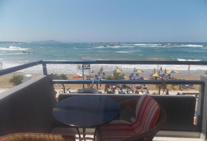 带海景的标准房, Danaos