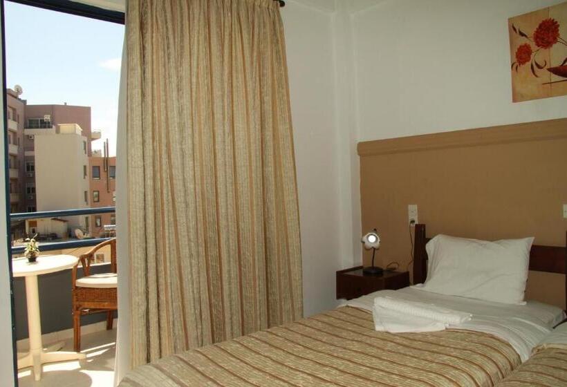 带城市景观的标准间, Danaos