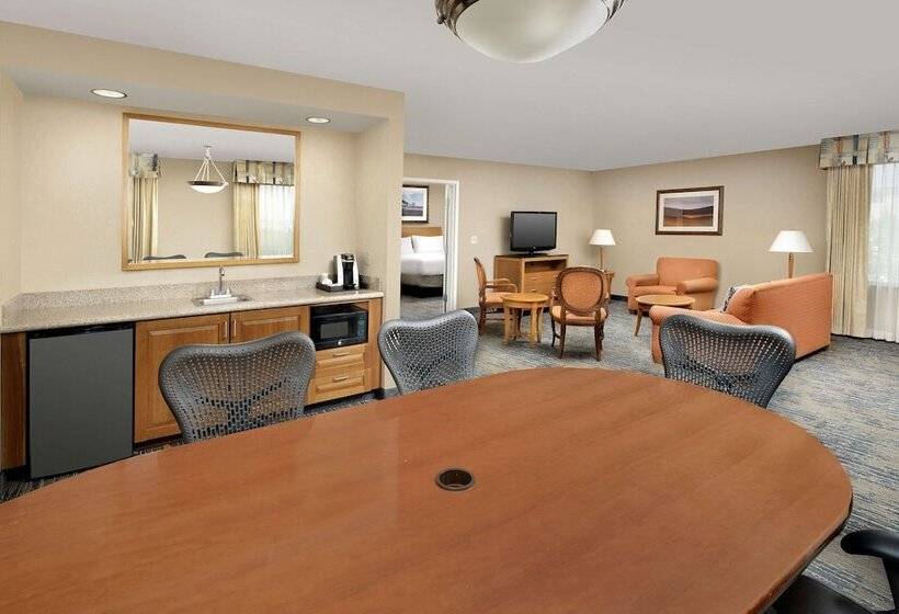 جناح لذوى الاحتياجات الخاصة, Hilton Garden Inn Yakima Downtown
