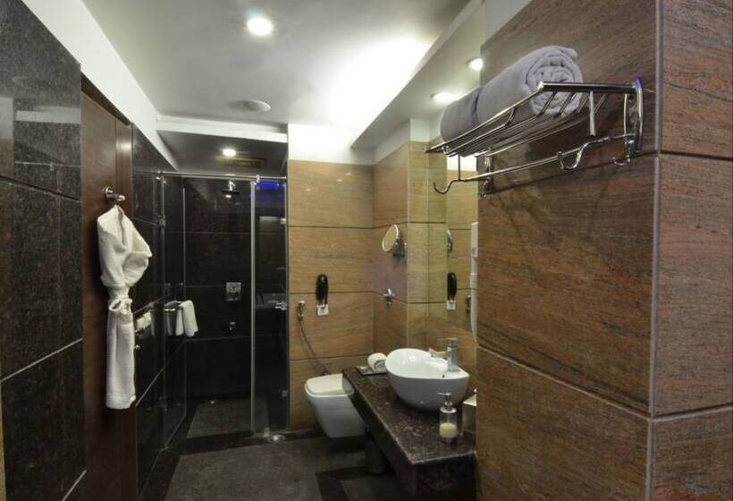 エクゼクティブルーム, Hk Clarks Innamritsar