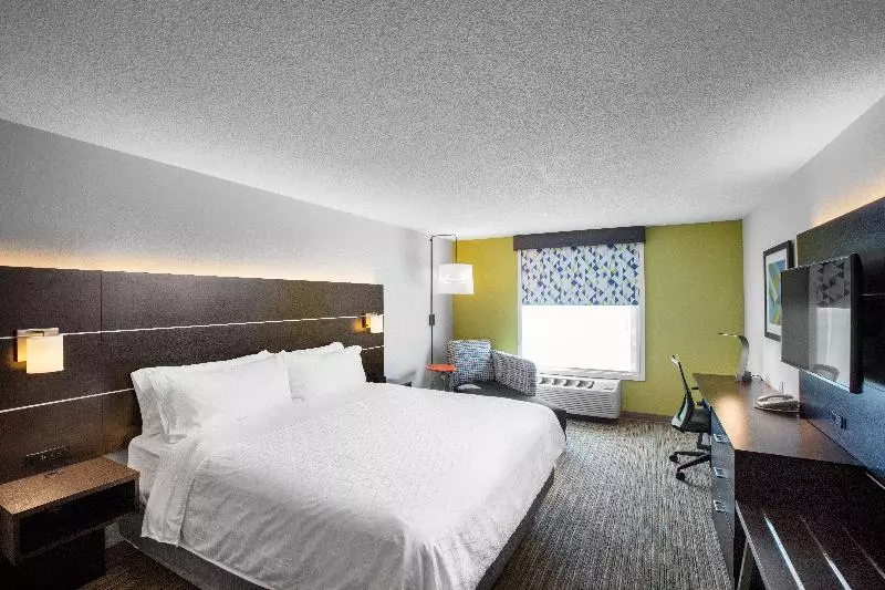 身障者適用キングサイズベッドルーム, Holiday Inn Express Hotel & Suites Altoona Des Moines, An Ihg