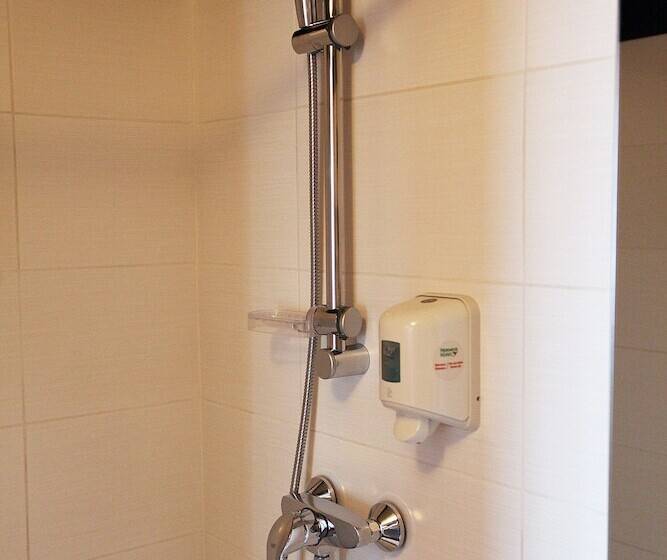 اتاق عادی یک تخته, Iremel