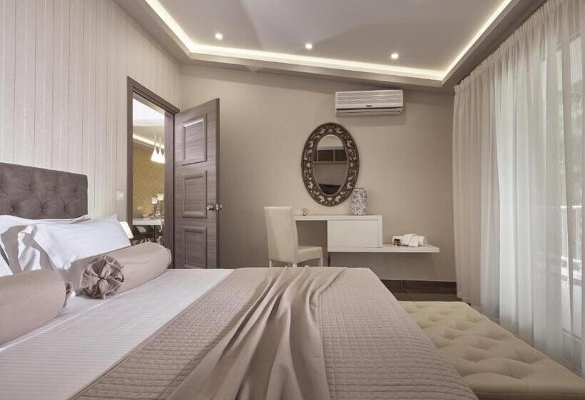 Королевский Люкс, Koukounaria Hotel & Suites