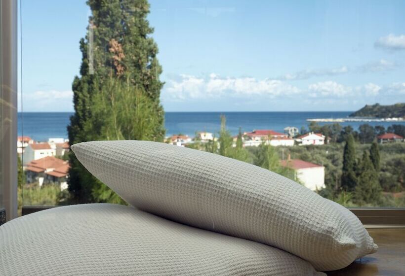 Номер Deluxe, Koukounaria Hotel & Suites